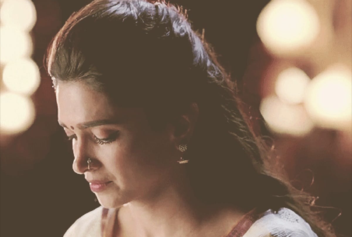 5 bollywood actress who looks bold in crying scene