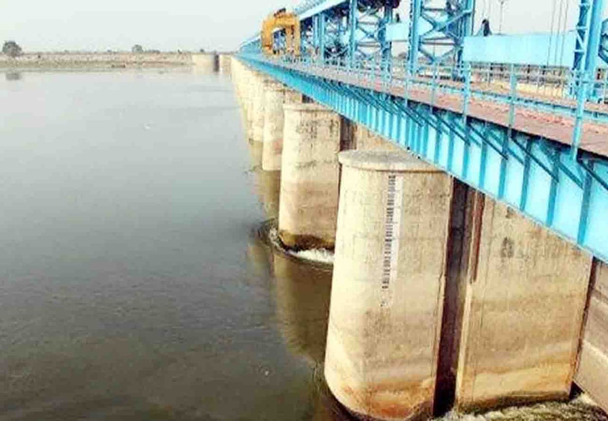 chemical trader committed suicide in kanpur