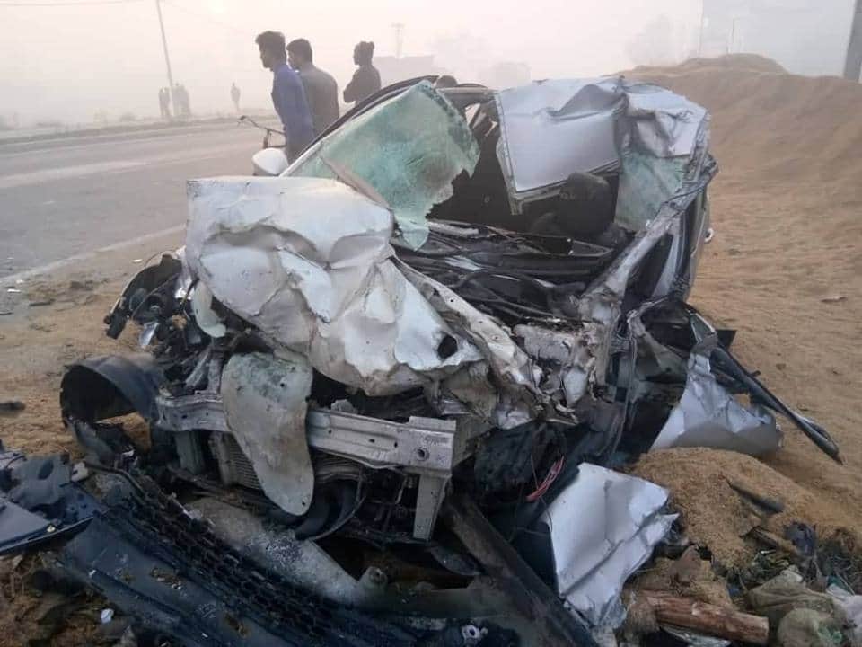Horrible car accident due to fog four people killed