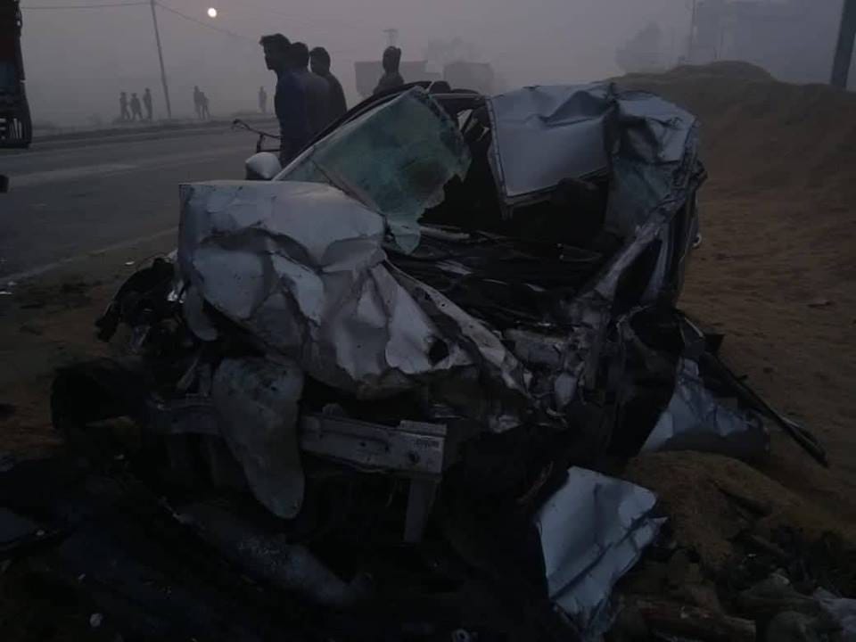 Pregnant woman killed in accident before give birth child 
