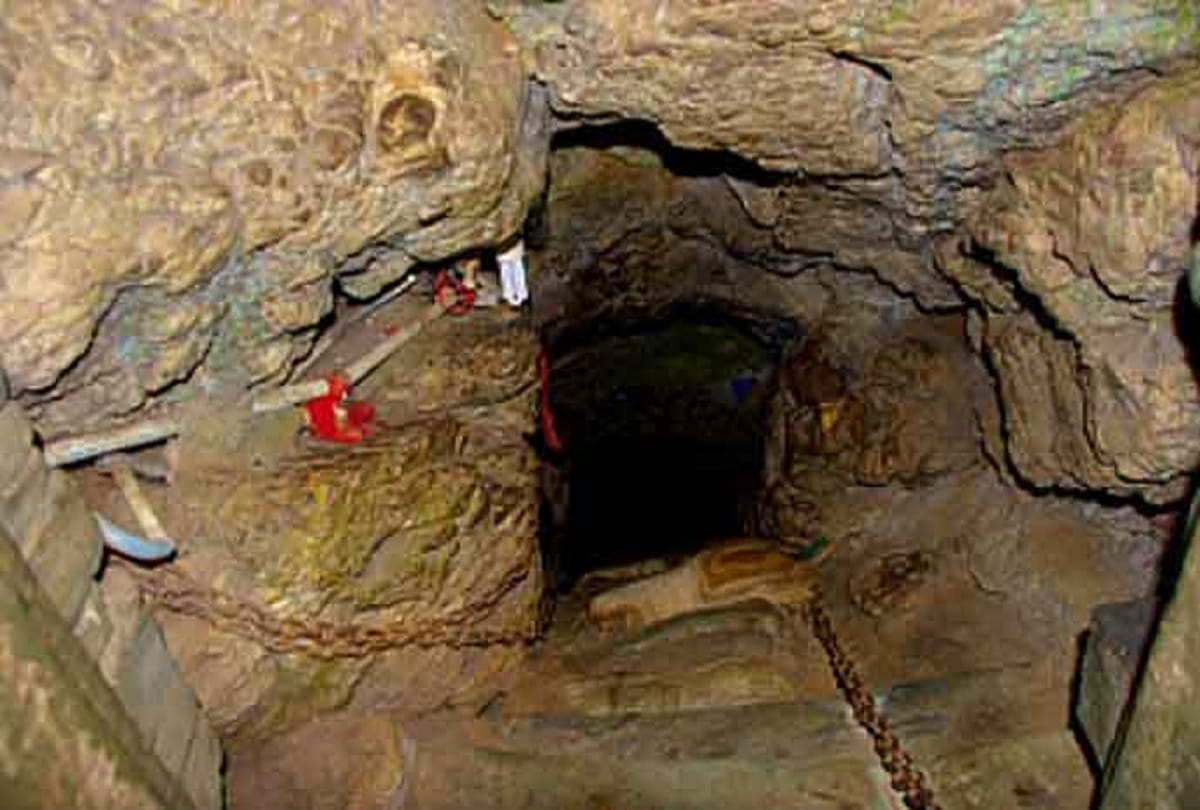 patal bhuvaneshwar cave temple pithoragarh uttarakhand