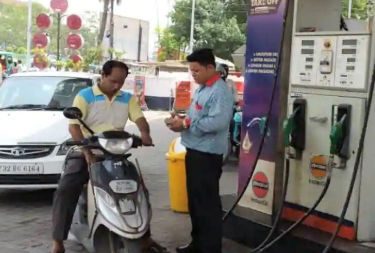 petrol diesel prices may beat record as crude reaches can cross 85 dollar mark