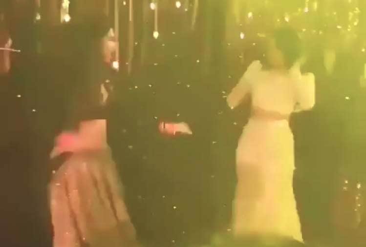 deepika padukone dance with priyanka chopra at her mumbai reception video viral
