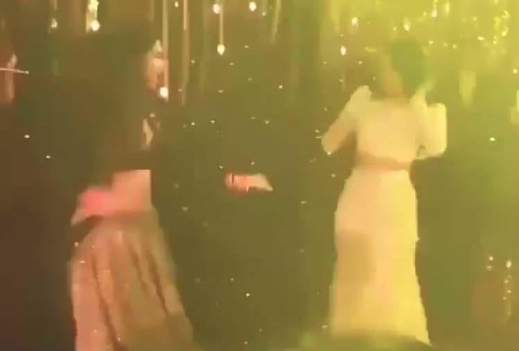 deepika padukone dance with priyanka chopra at her mumbai reception video viral
