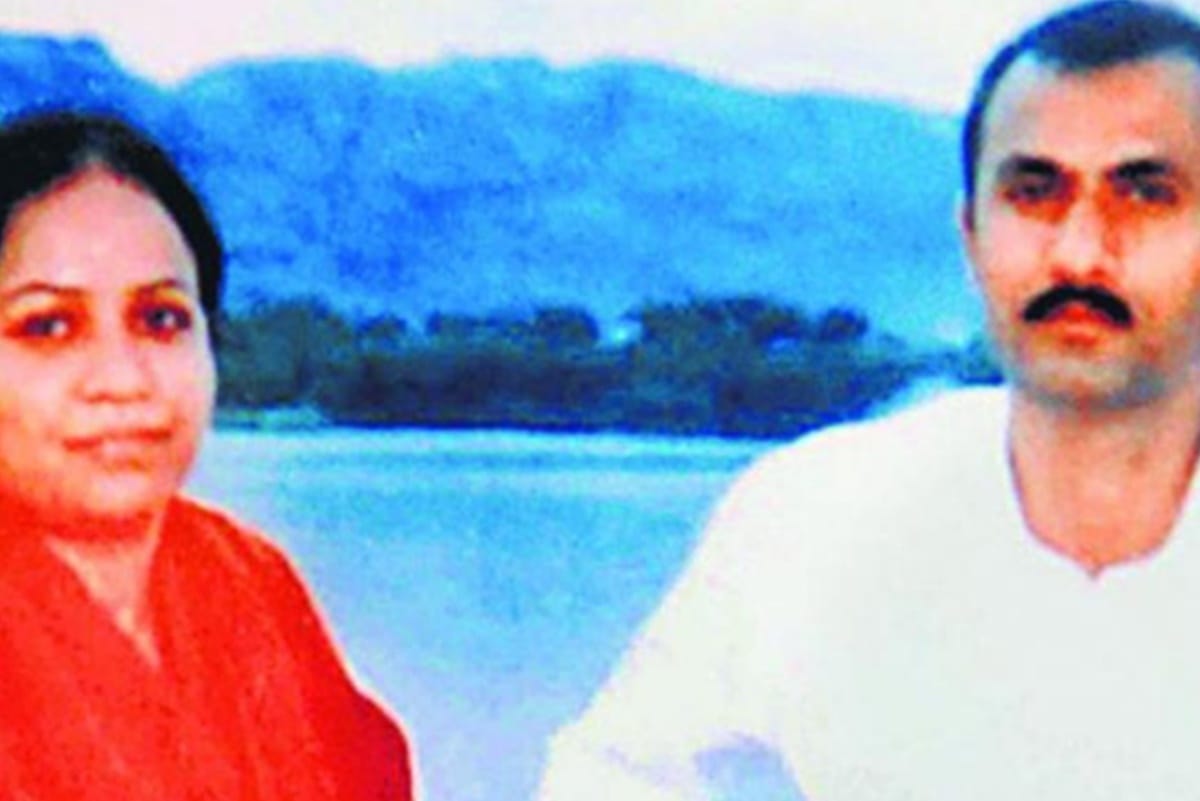 court slams cbi says prosecution failed to prove motive