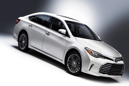 Toyota Camry Hybrid will be the first car to launch in 2019, know Price, more details