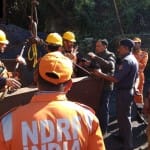 बचाव कार्य में जुटी एनडीआरएफ की टीम