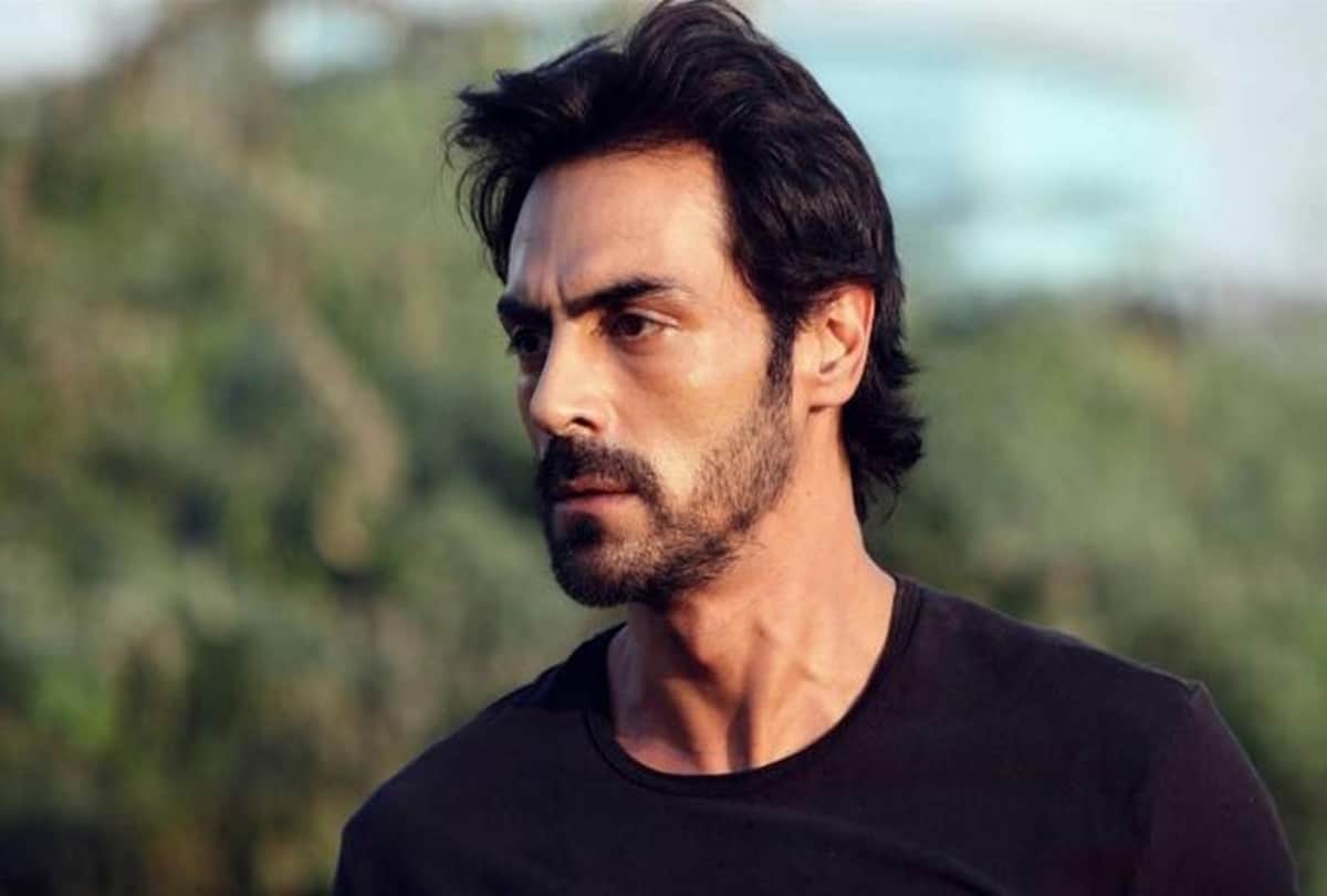 Juhi Chawla shares home-made mask tutorial and Arjun Rampal provide PPE kits to BMC healthcare workers