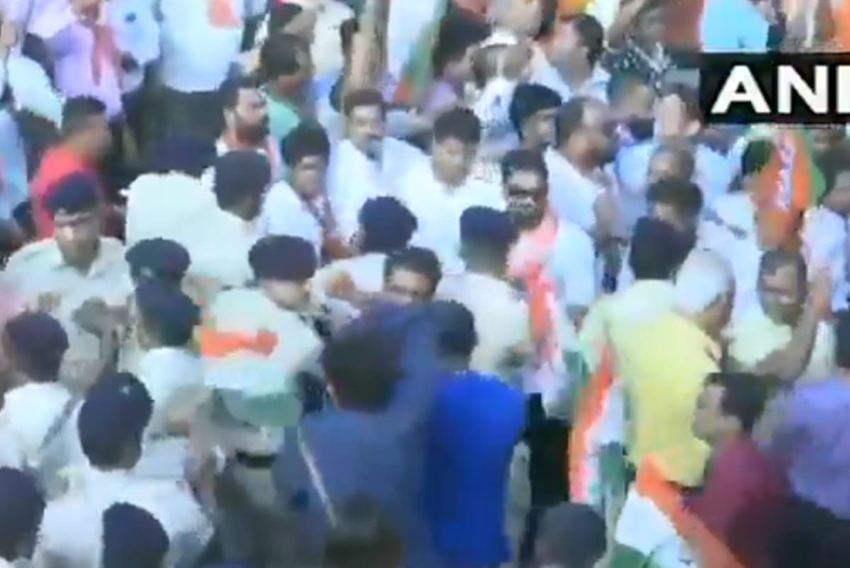Rafale Deal: Clashes erupted between Congress and BJP workers in Panaji