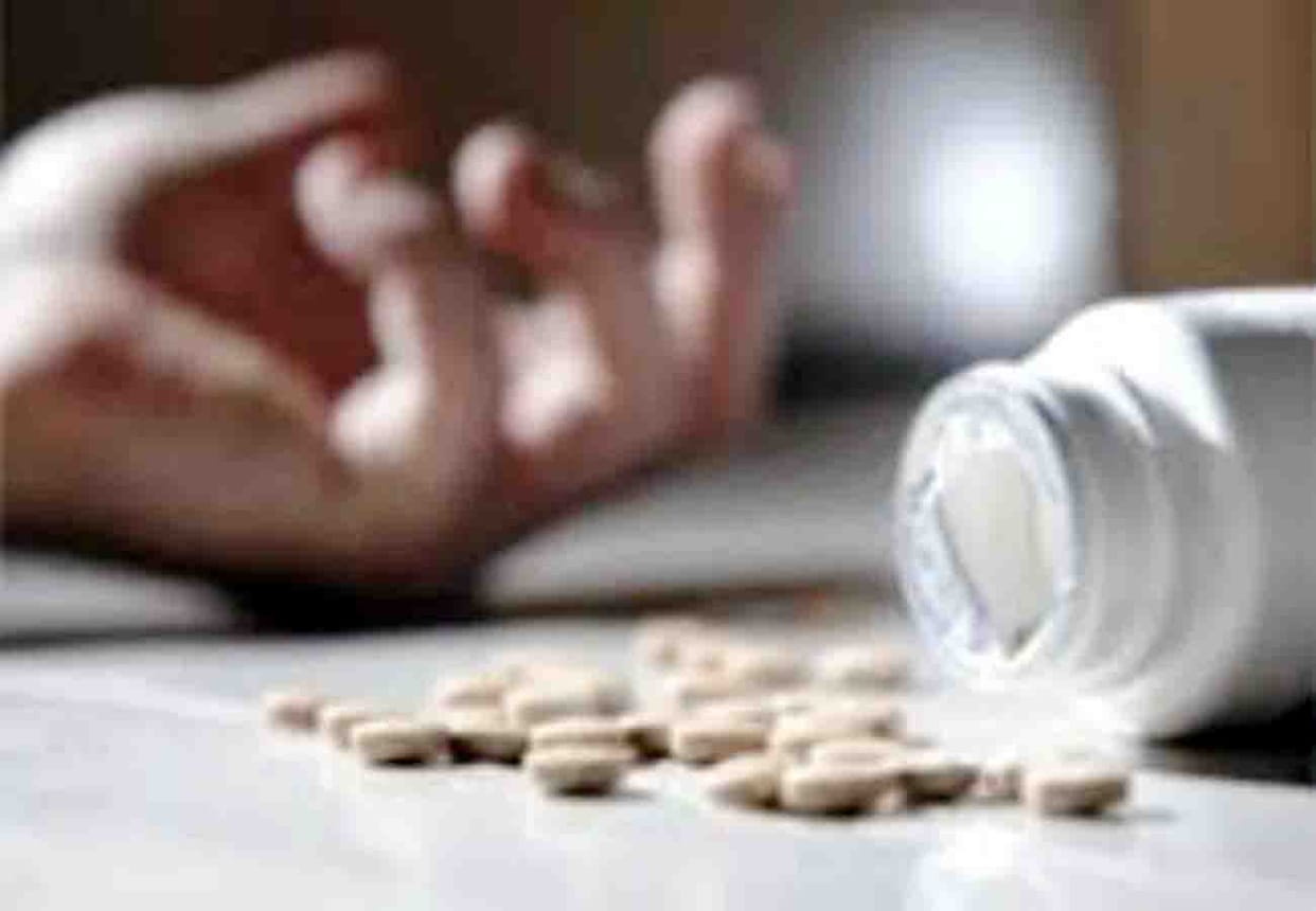 woman committed suicide being troubled by yputh's molestation