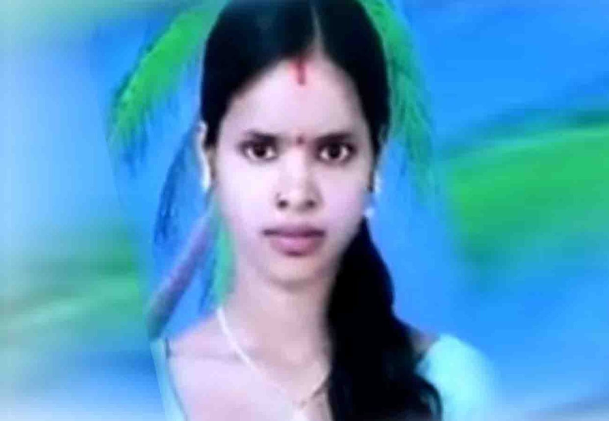 husband murdered his wife in moving train in kanpur