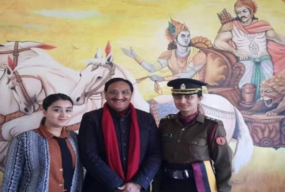 Ex Cm Ramesh pokhriyal nishank daughter become colonel in indian army