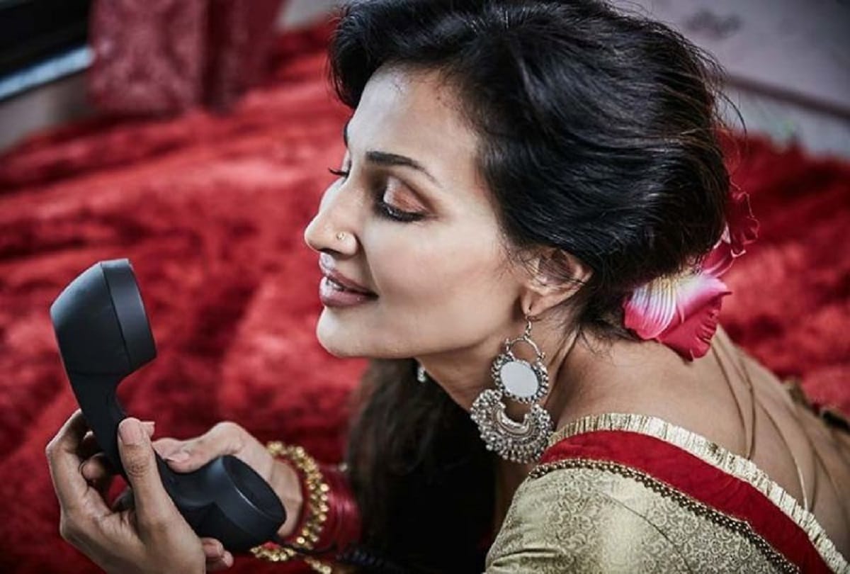 Flora Saini and Anveshi Lesbian scene leak on social media from Ekta Kapoor Gandii Baat 2