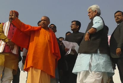 Yogi adityanath says that UP will make prosperous state