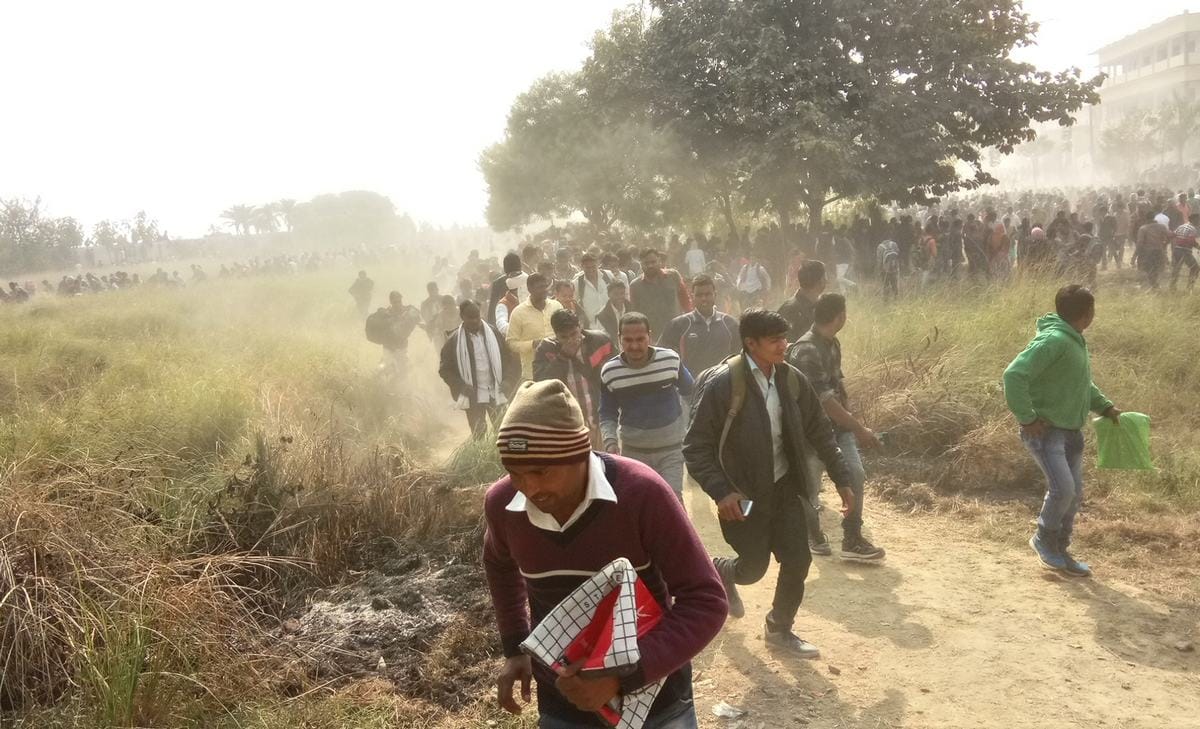 Youth ruckus in employment fair in ghazipur