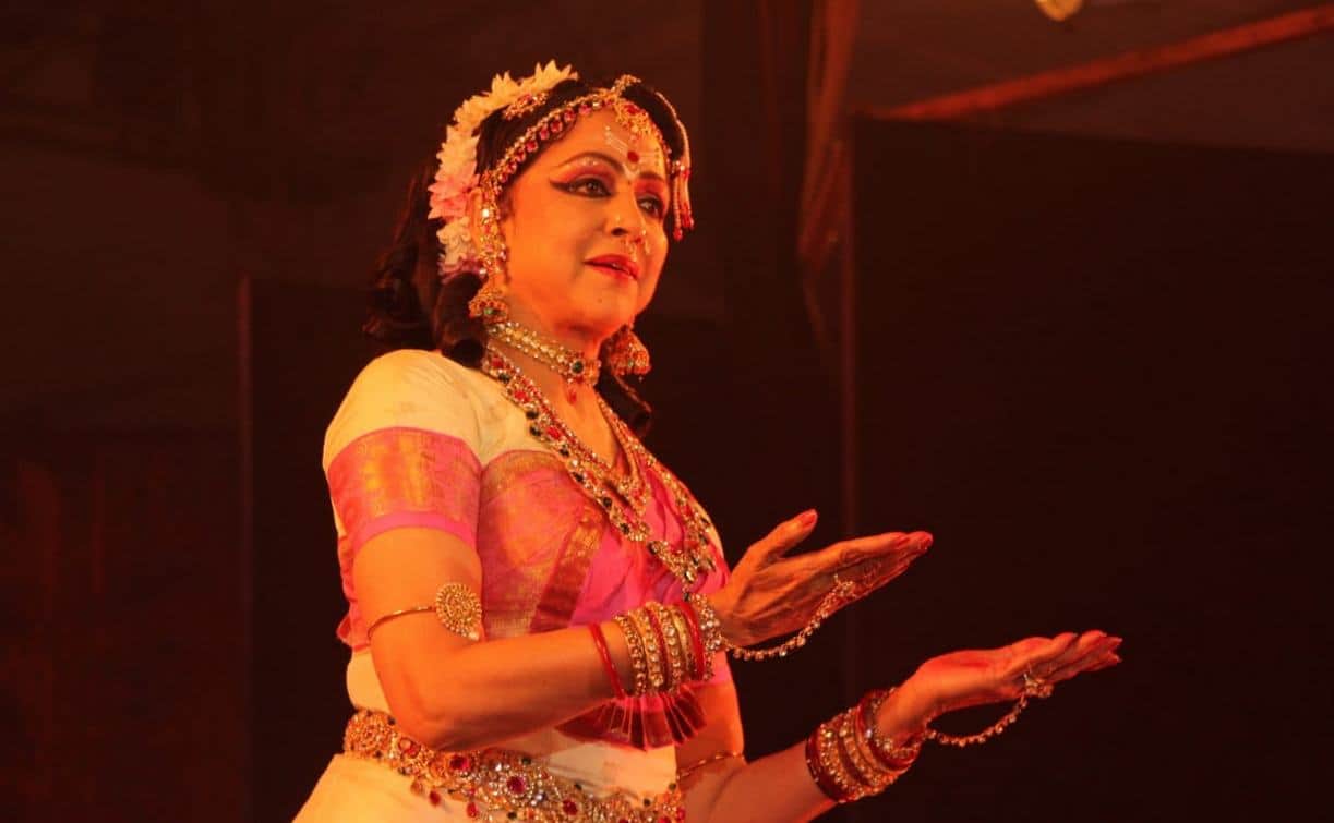 Hema Malini will come her new punjabi film Mithi virast Babbapne Di