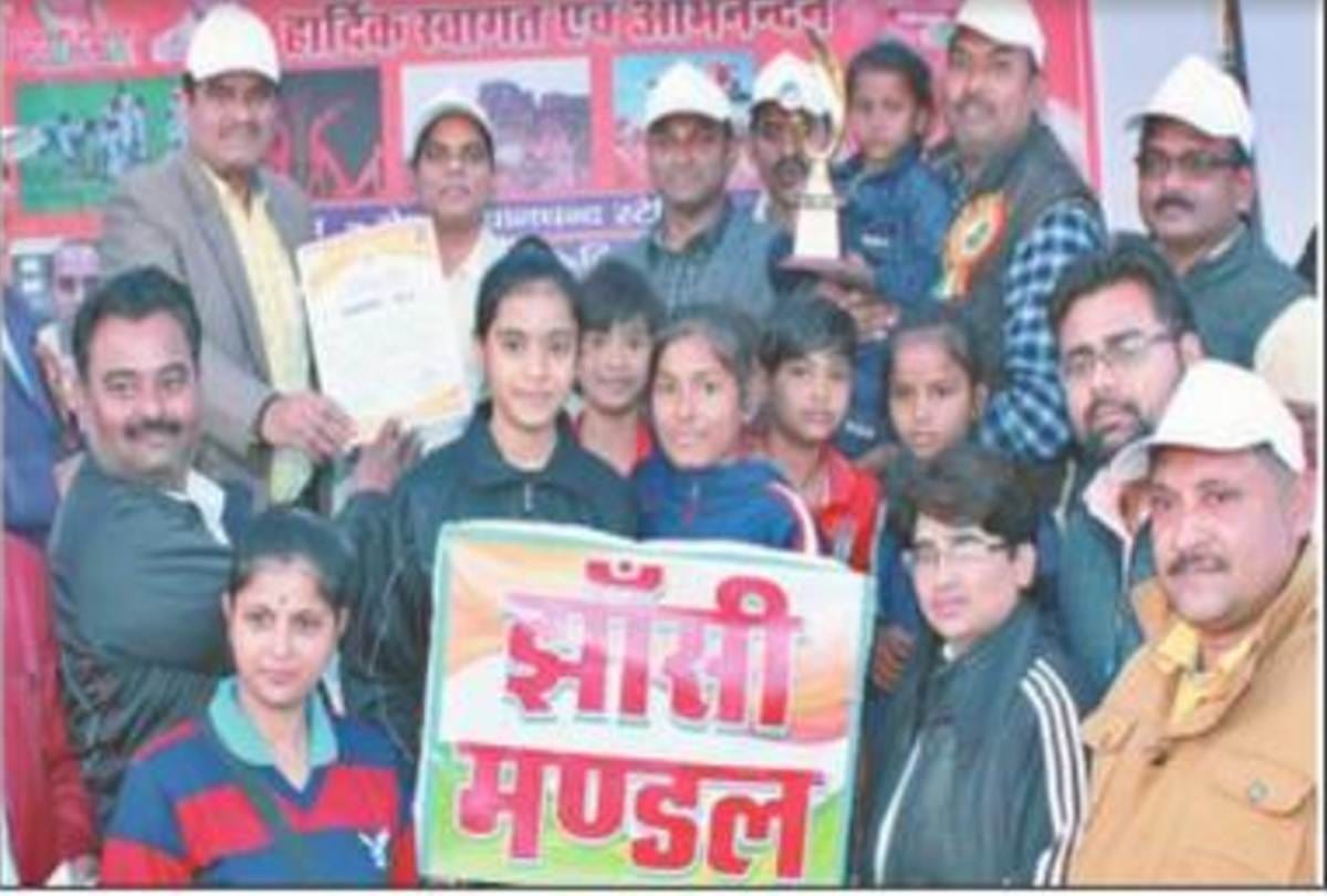 जिम्नास्टिक के खिलाड़ियों ने बढ़ाई झांसी की शान