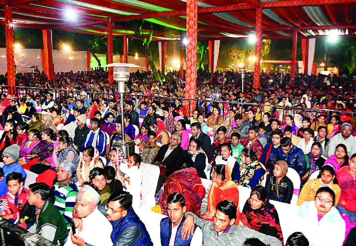 सूरदास महोत्सव के मंच पर थिरके कत्थक-कुचिपुड़ी नृत्य के कलाकार