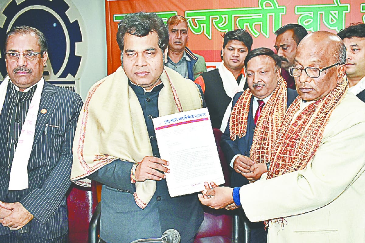 Government is working with entrepreneurs working on promotion of industries says Shrikant Sharma