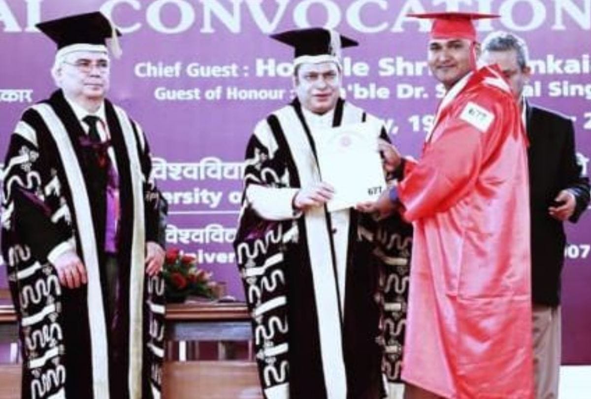 struggle story of vijay gets PHD degree hamirpur himachal pradesh