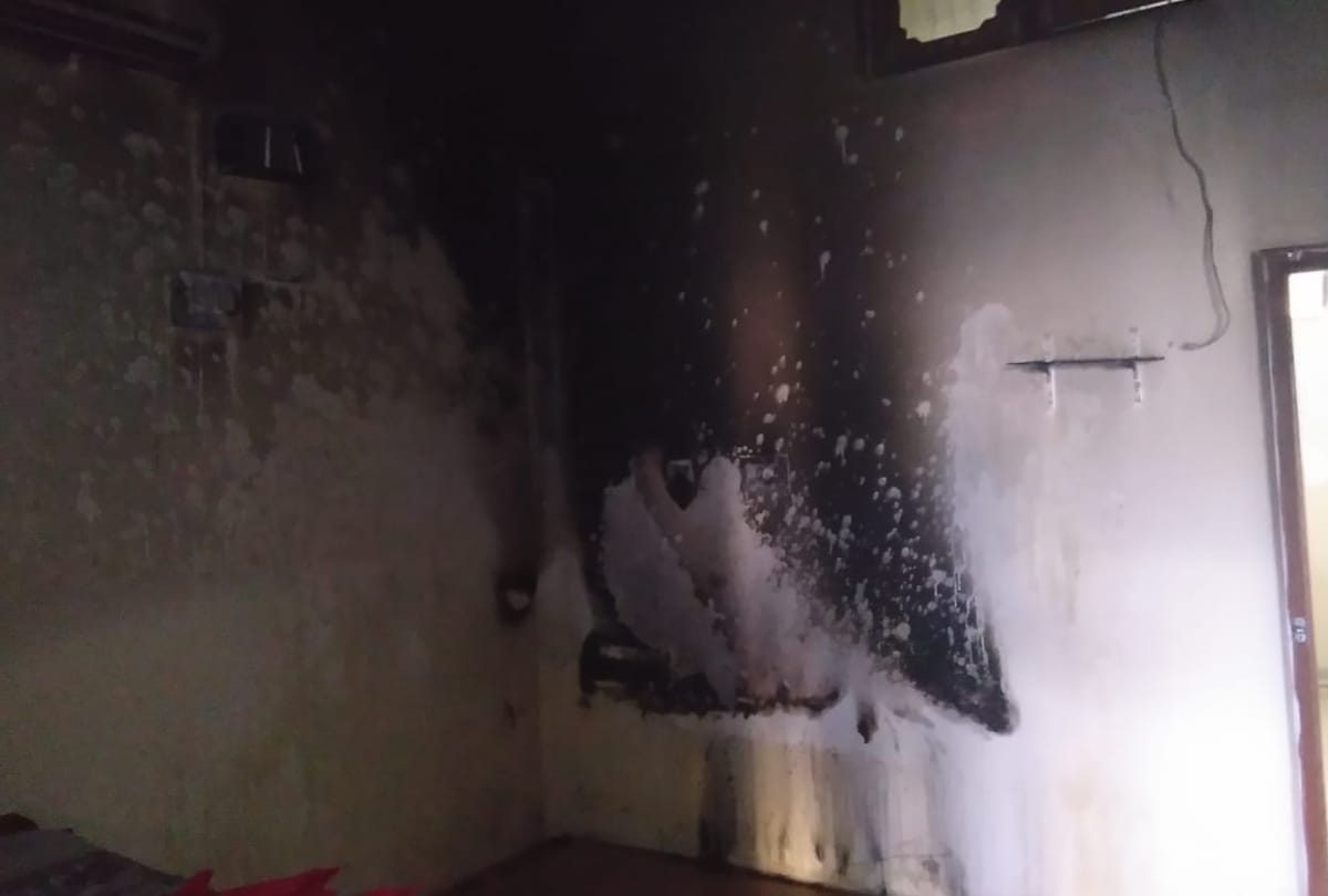 Fire breaks out at Barsar Congress MLA Inder Dutt Lakhanpal house Hamirpur Himachal Pradesh