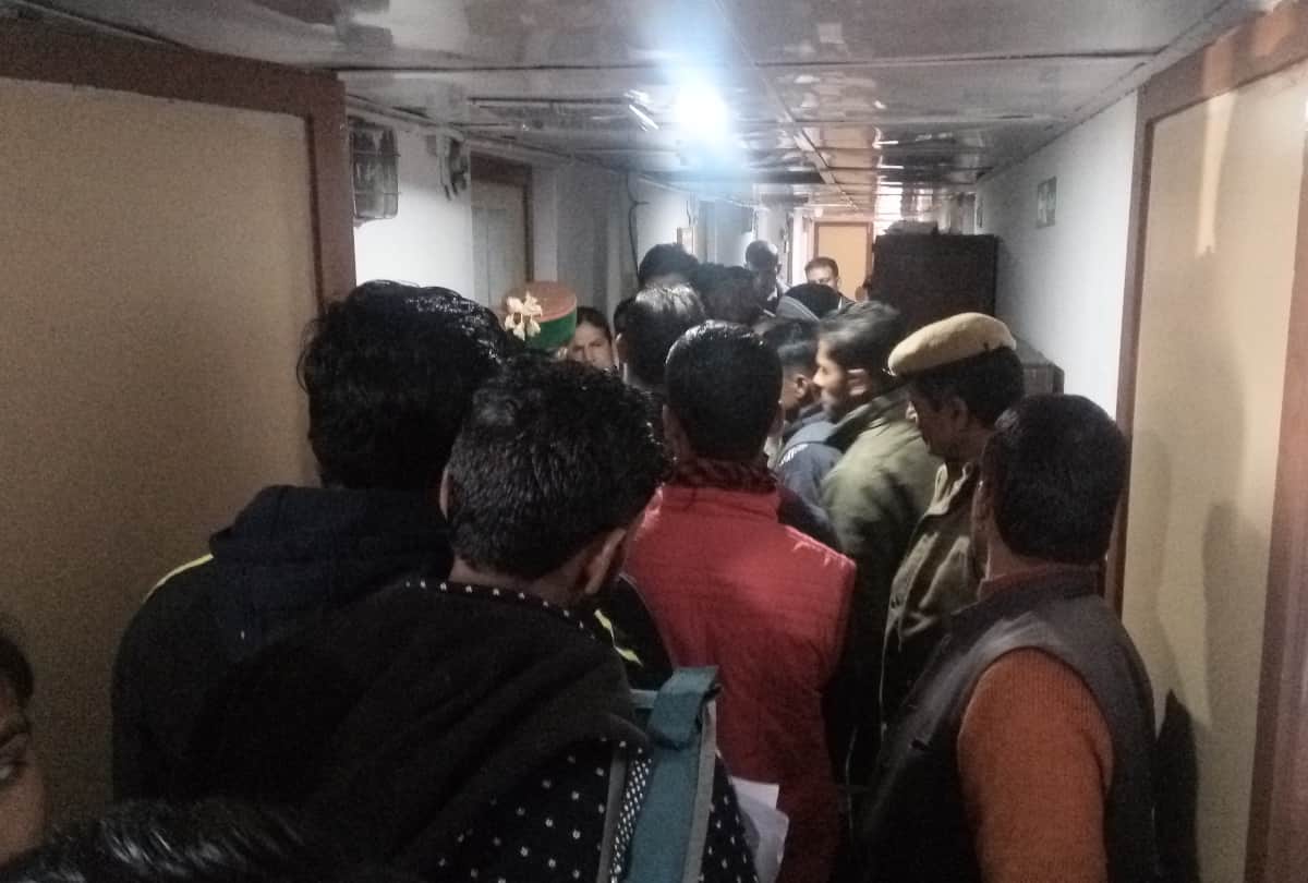 MA passed candidates applied for sweeper post in himachal Secretariat