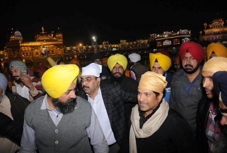 Bharat Ratna Sachin Tendulkar Visited Golden Temple Amritsar of Punjab