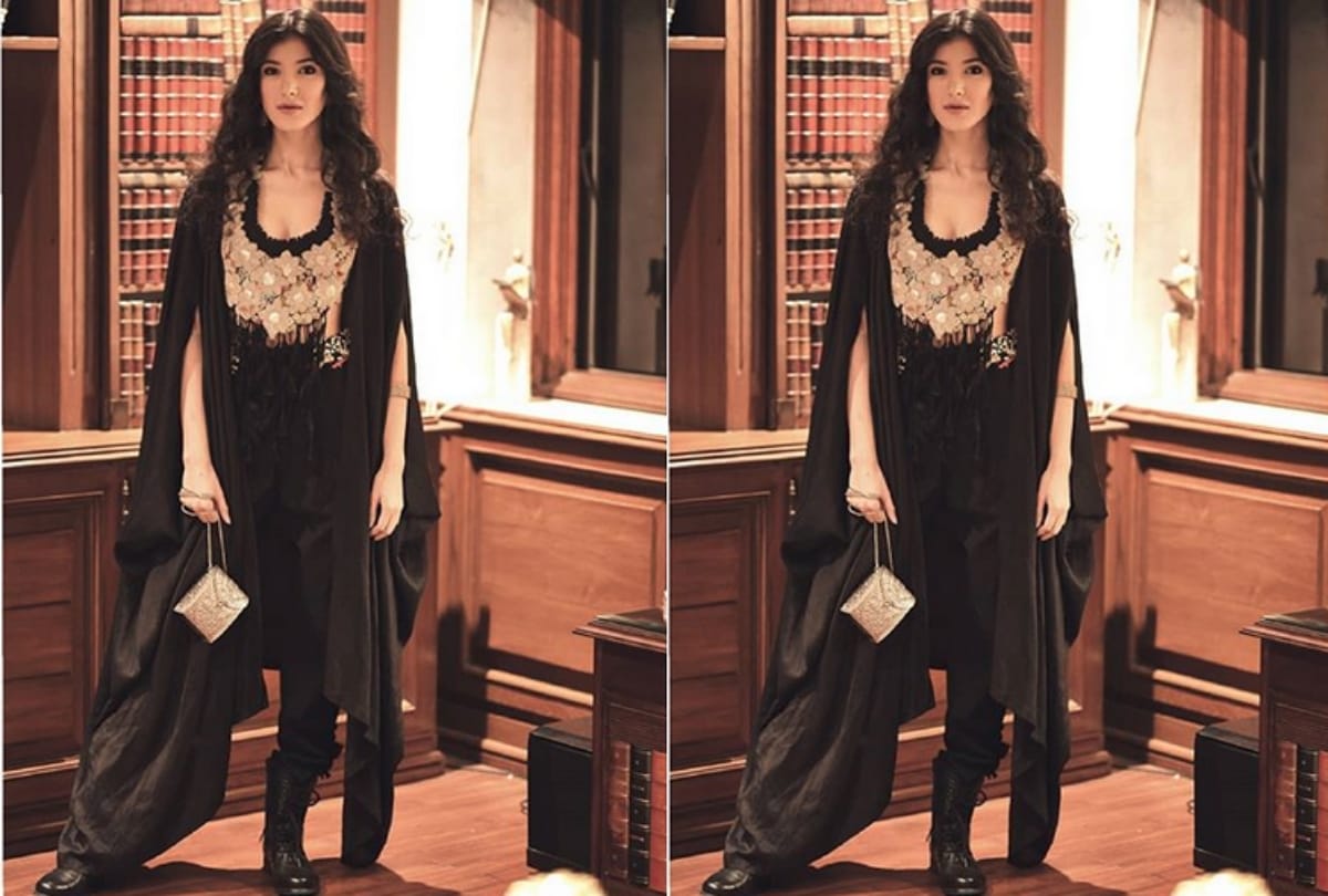 sonam kapoor cousin shanaya kapoor is new fashion diva