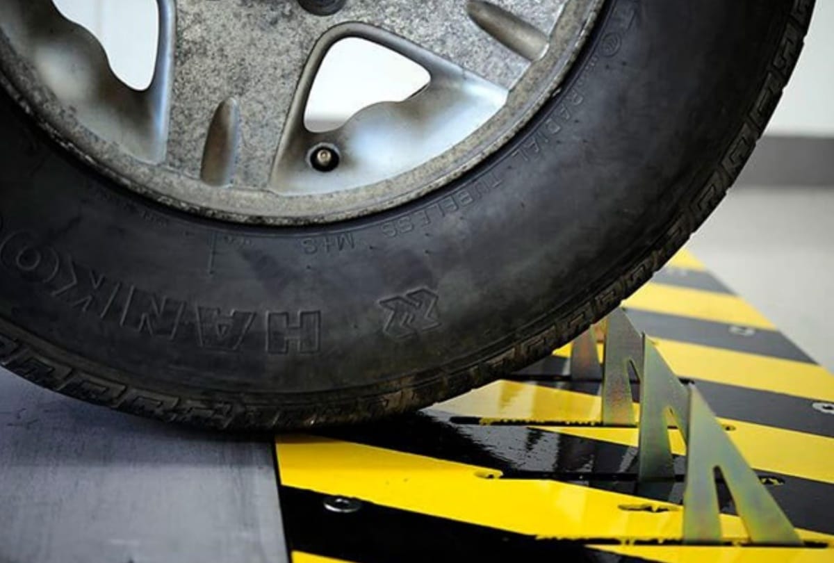 Tire killers breaker will put stop to those who walk in wrong direction