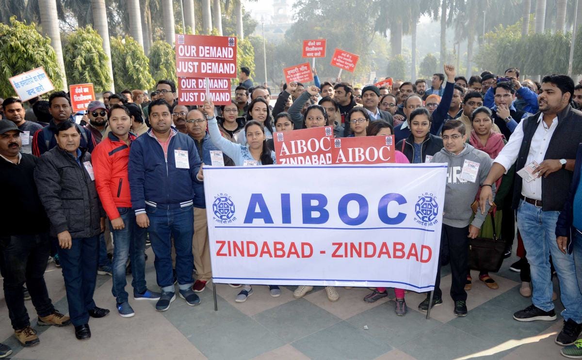 Bank employees strike and trade influenced