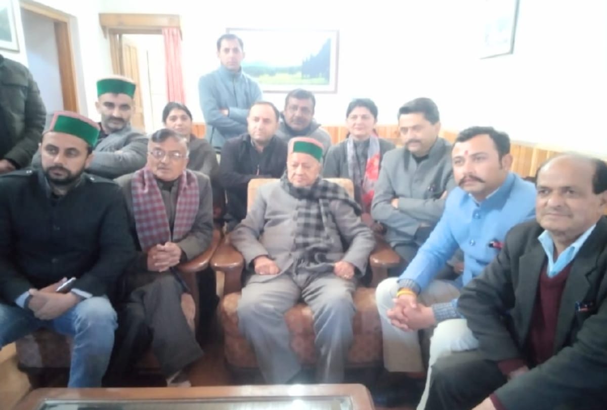BJP's one-year term disappointing: Virbhadra Singh