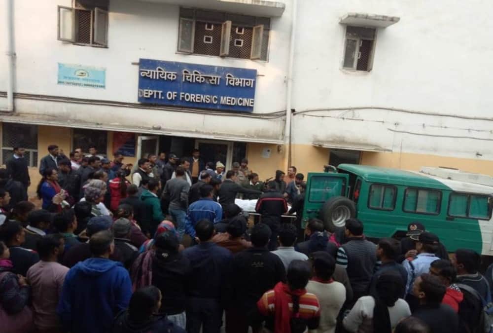 Youth fire on girl Mother demand for punishment for his heinous crime