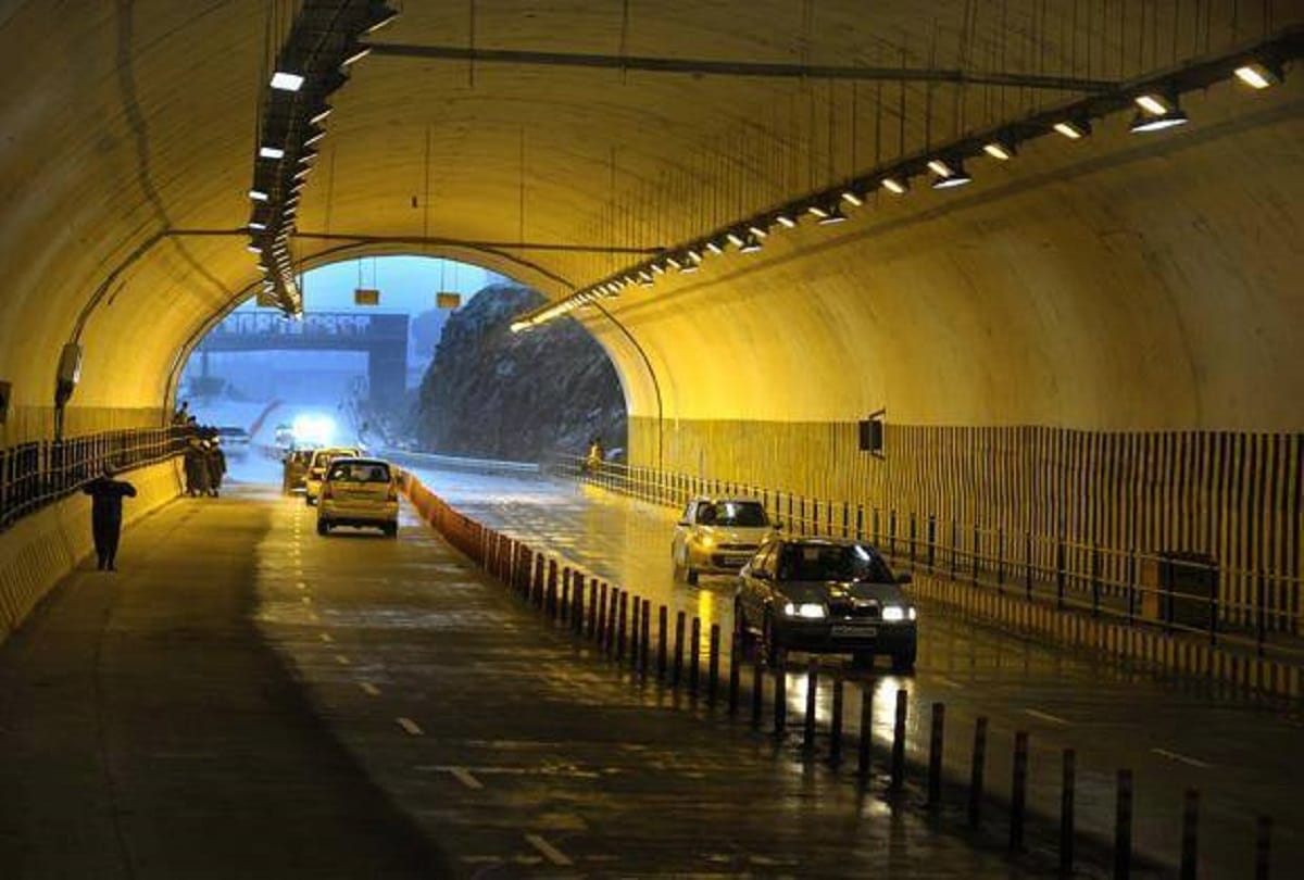 Rohtang tunnel complete before lok sabha elections here are some big tunnels