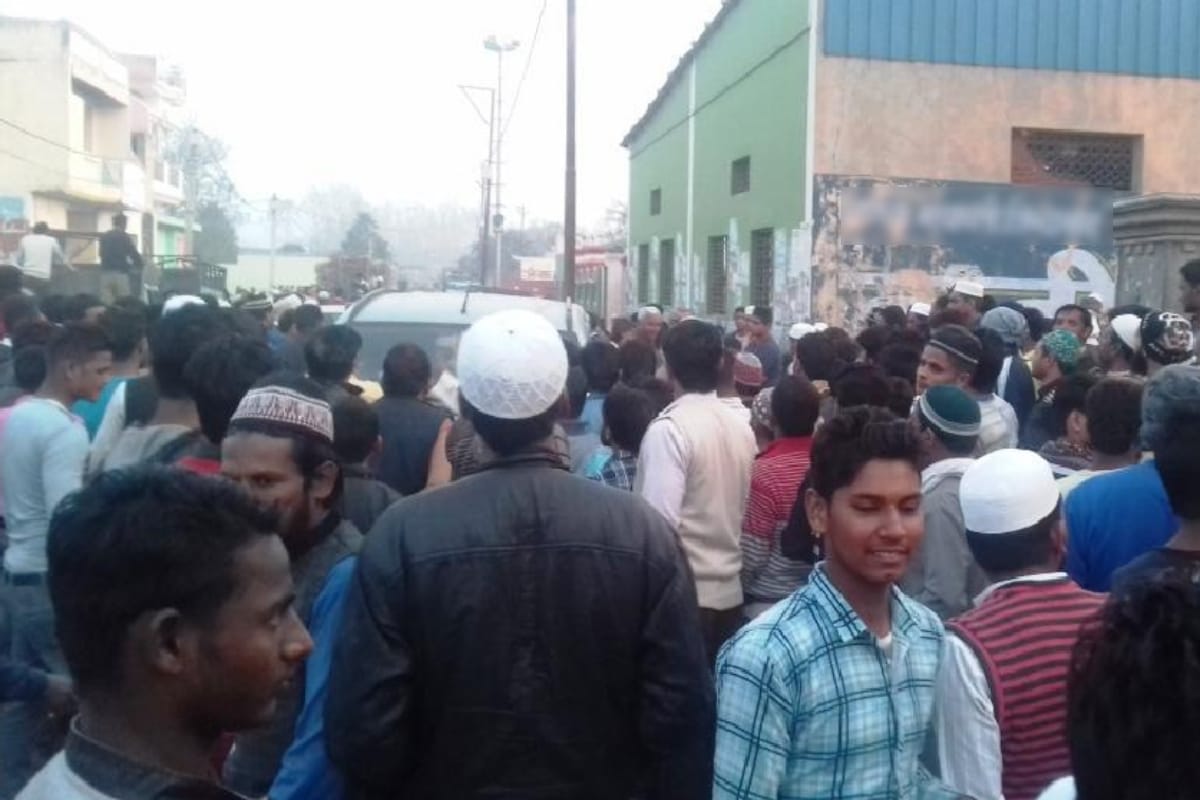 UP: Villagers imposed serious charges against Chowki incharge in meerut