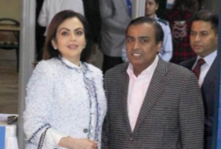 isha ambani and anand piramal first appearance after wedding