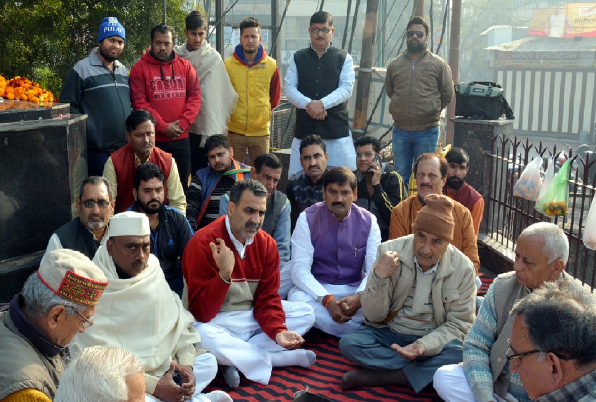 Muzaffarnagar, Tribute to former Prime Minister Chaudhary Charan Singh by dr sanjeev baliyan