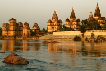 five best places to visit in new year christmas break in low budget
