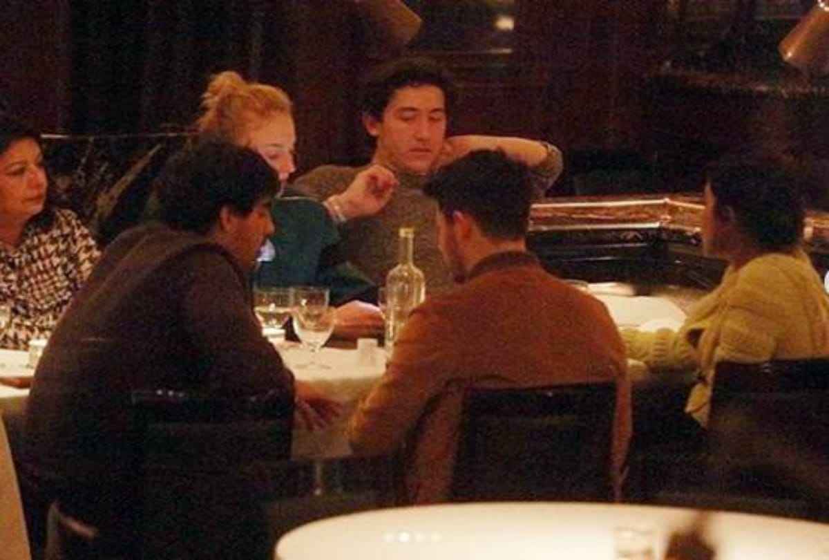 priyanka chopra and nick jonas enjoy dinner with family