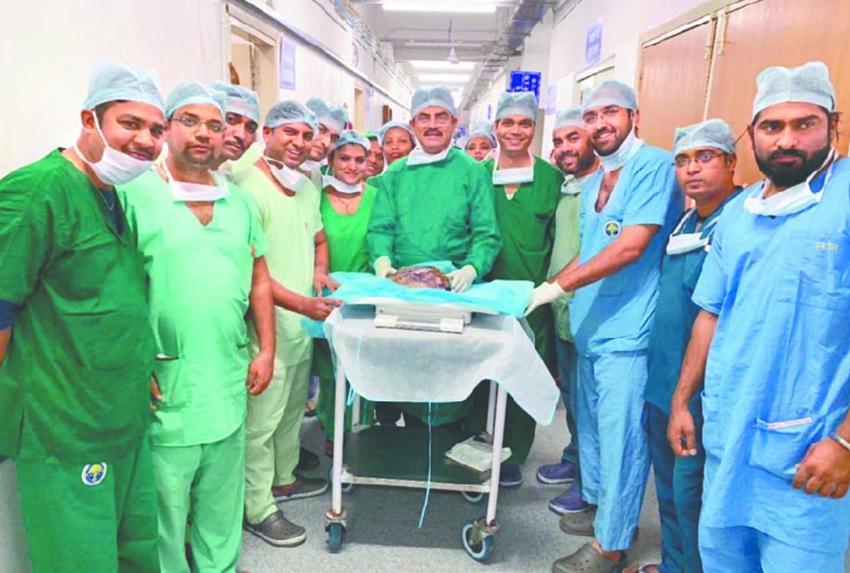 largest kidney tumor Surgery in RML Hospital delhi
