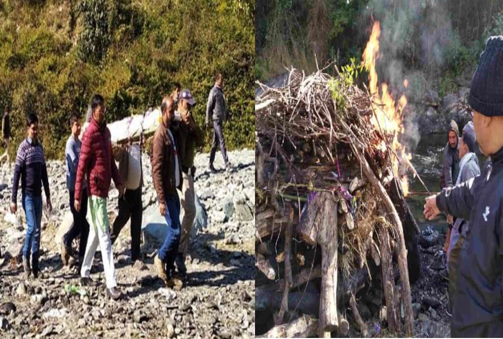 Burnt Girl student funeral in pauri emotional photos