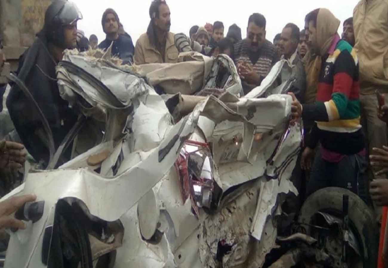 extreme painful accidents 2018 at express way