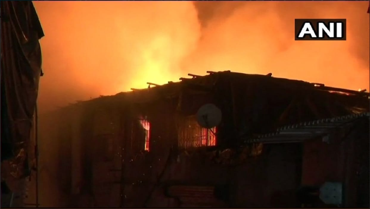 Four killed in fire in Mumbai's textile warehouse
