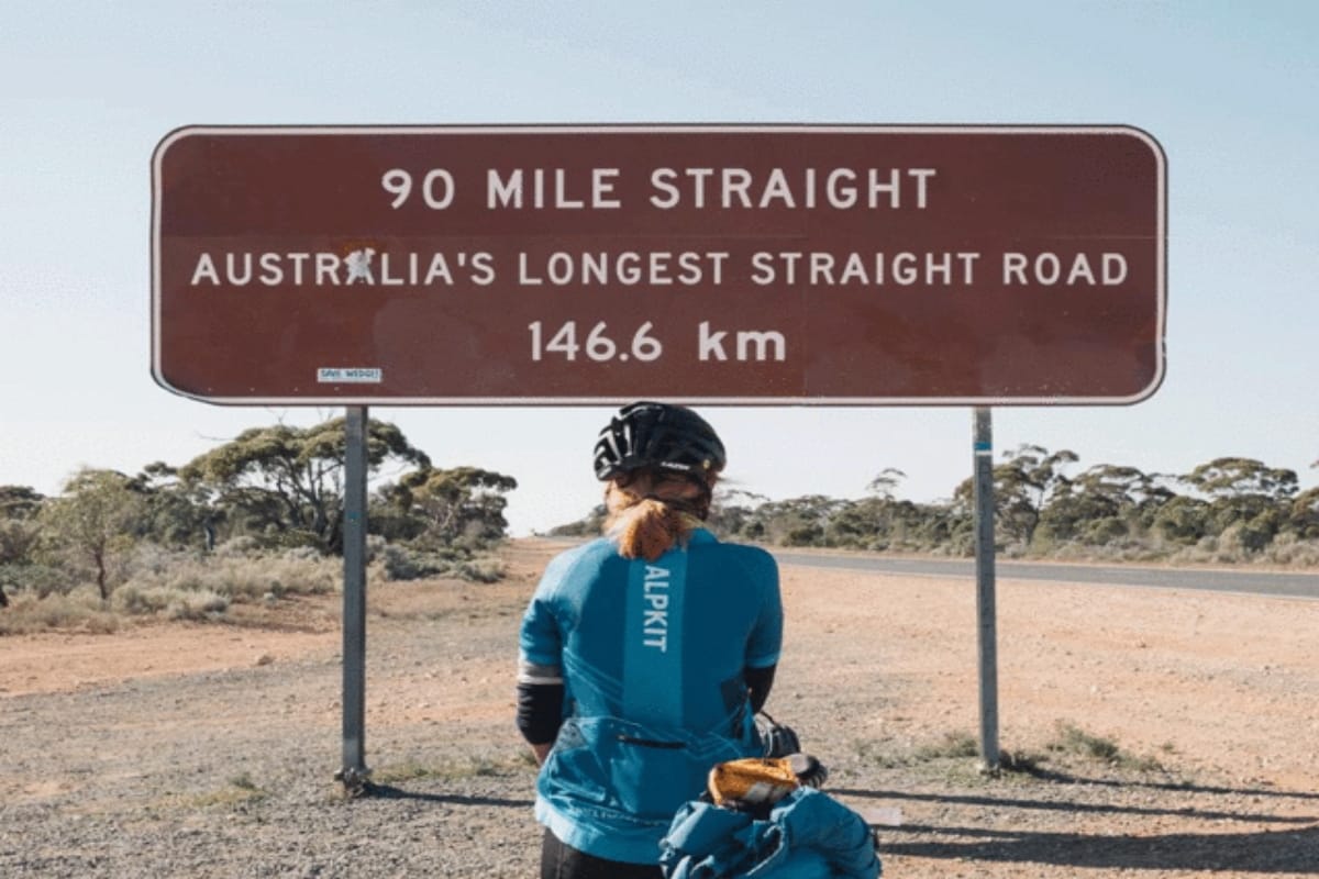 India vedangi kulkarni become the first asian women to cycle the world