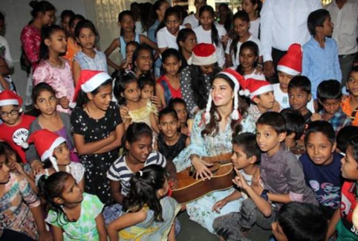 Jacqueline Fernandez celebrated Christmas party with Orphanage children