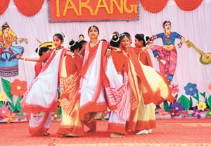 baccho ne machaya dhamal