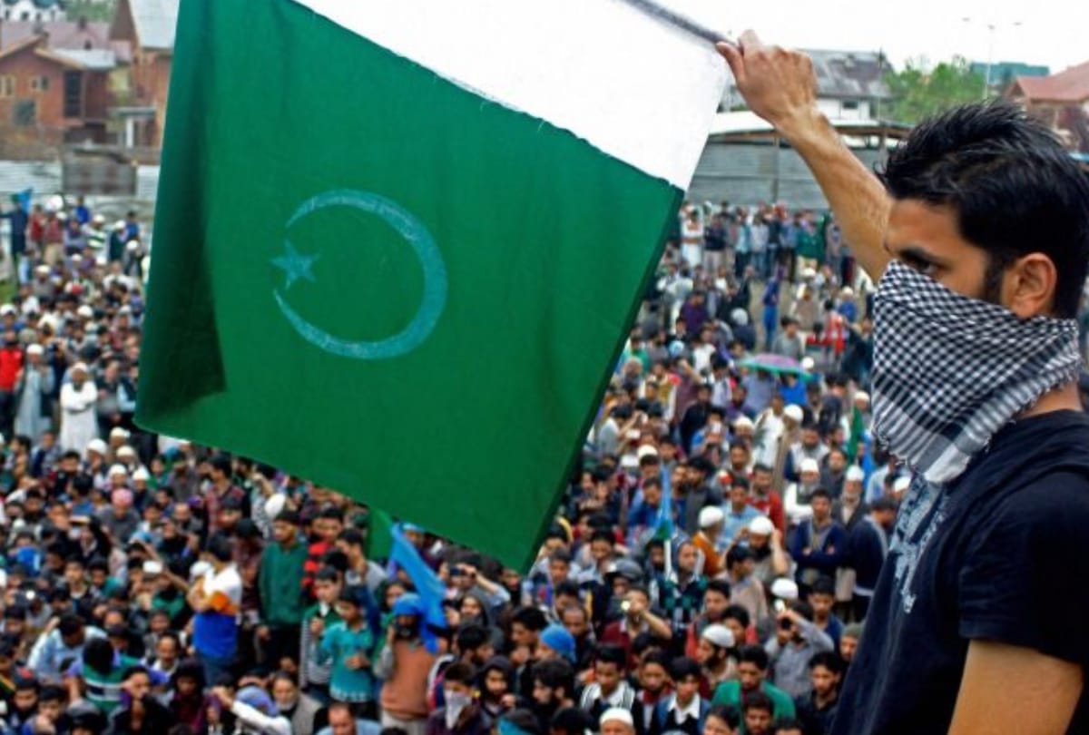 One person beaten after slogan in favour of pakistan at nadaun bus stand