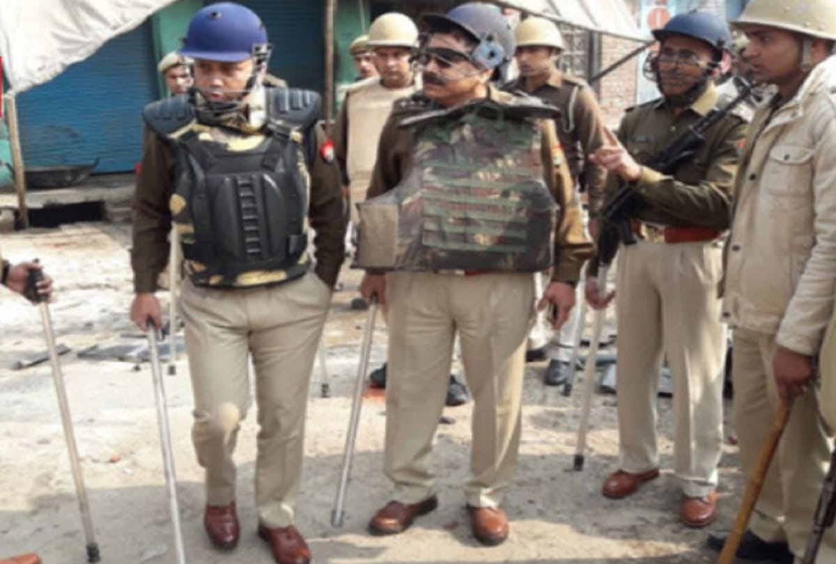 Baghpat, Conflict among people of two communities and 11 peoples including two soldiers injured
