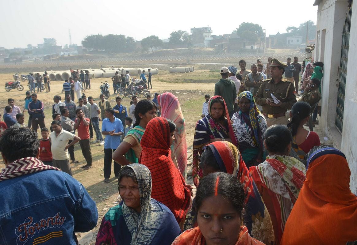See the photos of balloon gas cylinder blast varanasi