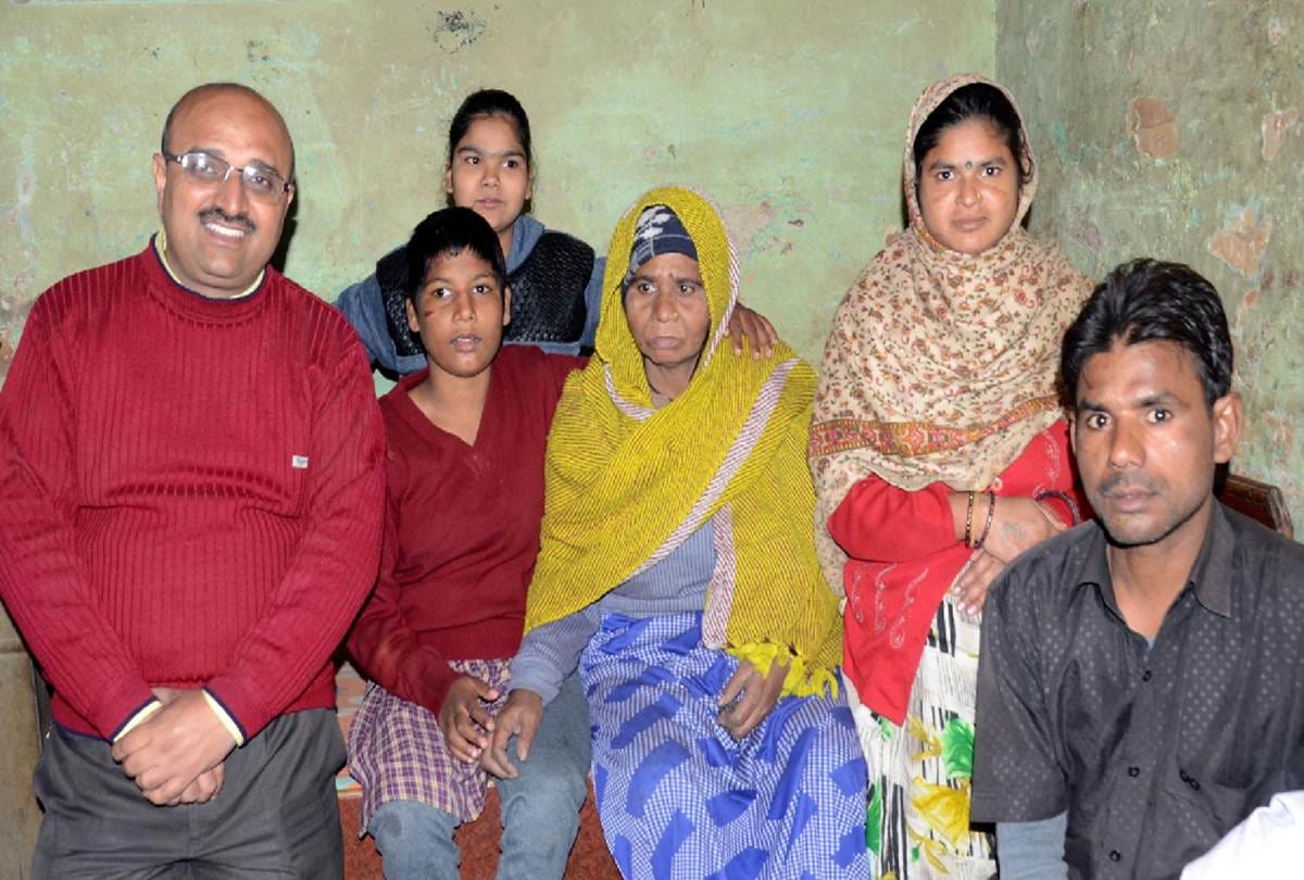A missing girl child of Kedarnath disaster reached in Aligarh after Five Years