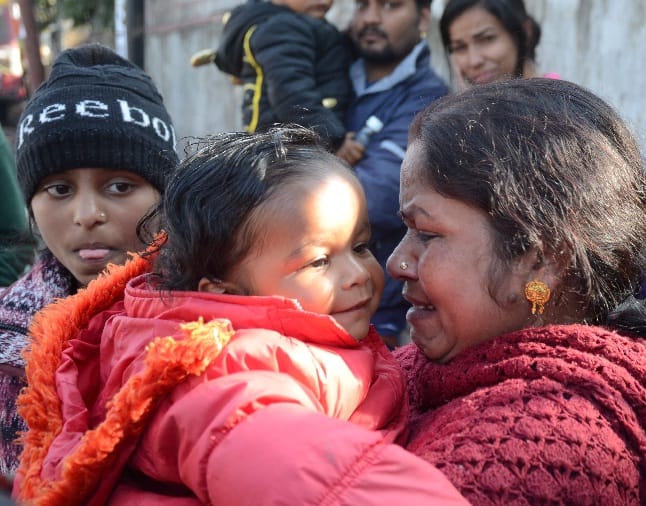 तीन घंटे बाद मिली बच्ची तो भर आईं मां की आंखें